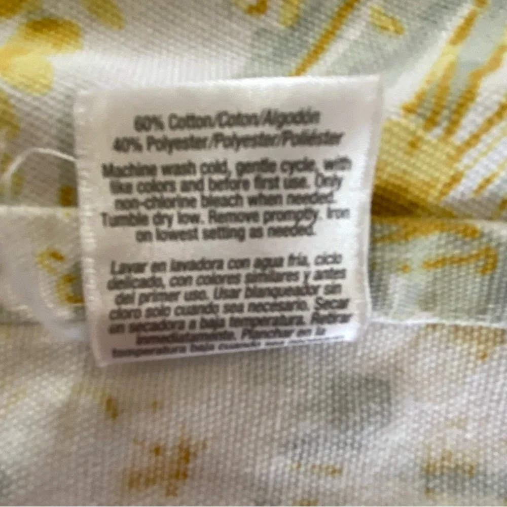 Vera Cornflower Cloth Tablecloth 30 X 78 Yellow White Gray Floral Cotton Blend